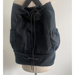 Beyond Yoga Convertible Backpack Black Yoga Athleisure Gym Sneaker Pockets